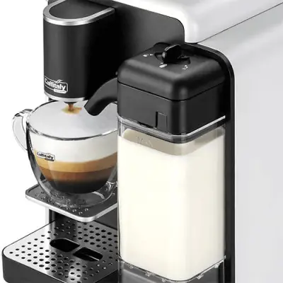 Ekspres Caffitaly Quadra Zintegrowany Spieniacz Mleka Biały